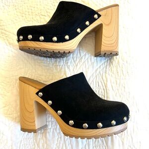 Sun + Stone Black and Tan Studded Clogs with Chunky Heel